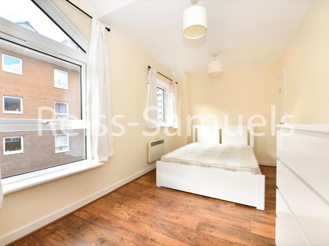 Cyclops Mews Canary Wharf E14, 5 bed town house to rent, £3,683 pcm | PrimeLocation