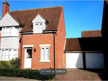 Cypress Court, Dunmow CM6, 3 bed detached house to rent, £1,875 pcm | PrimeLocation
