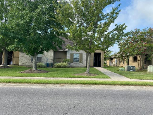 Cypress Hall Dr