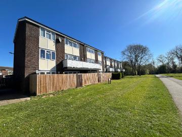 Cypress Road CM8, 1 bed flat to rent, £875 pcm | PrimeLocation