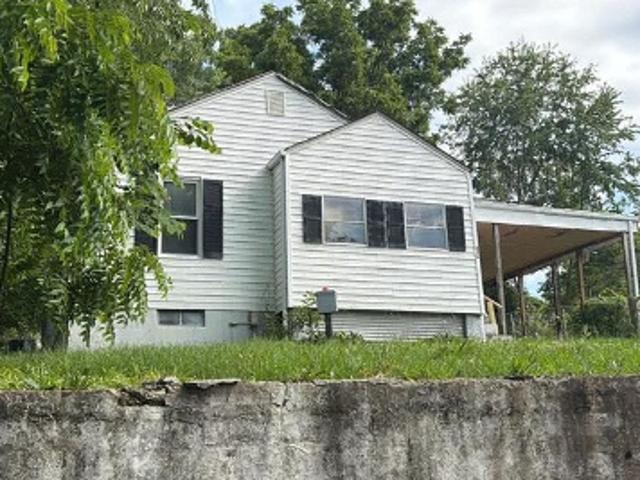 Cypress St