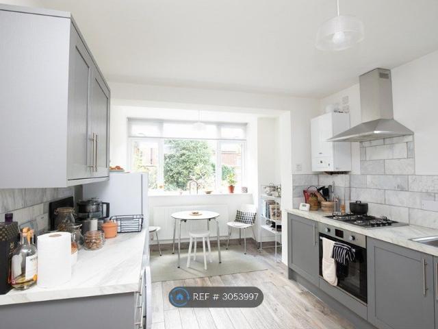 Cyprus Road, Nottingham NG3, 2 bed flat to rent, £1,150 pcm | PrimeLocation