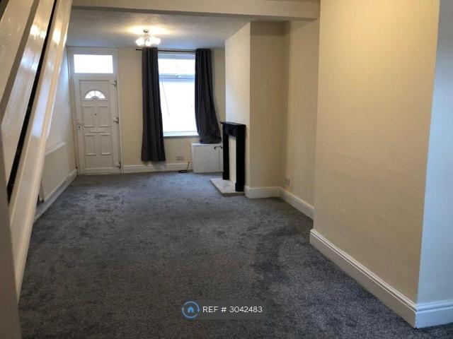 Cyril Street, Warrington WA2, 2 bed terraced house to rent, £875 pcm | PrimeLocation