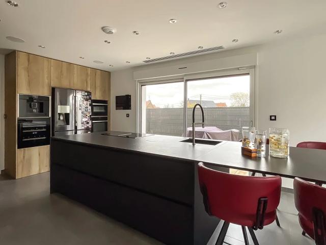 Cysoing QUENNAUMONT Maison à vendre 7 pièces 386m² 5 chambres Spa Piscine Poolhouse Garage