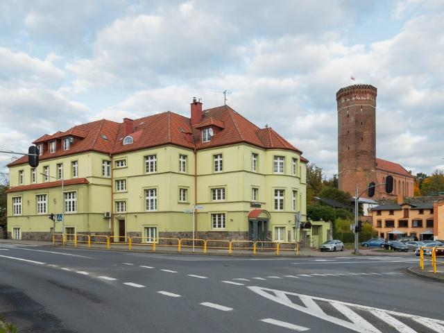 Nieruchomość komercyjna z mieszkaniem, 1743 m2, Człuchów