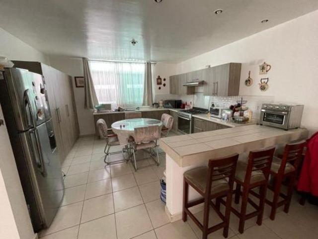 CZ Casa de 200 m² DE 1 SOLO PISO en venta en Condominio Santa Imelda
