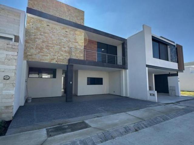 CZ CASA EN VENTA EN ABADIA DE SACROMONTE, RANCHO SANTA MONICA