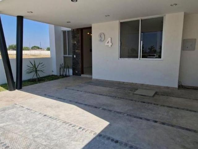 CZ La casa de tus sueños te espera, totalmente nueva en venta En Grand Natura