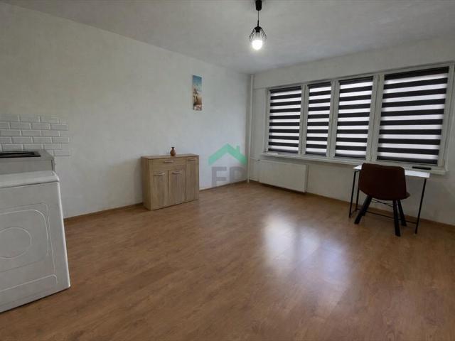 Kawalerka po remoncie 23 m², blisko uczelni polecam