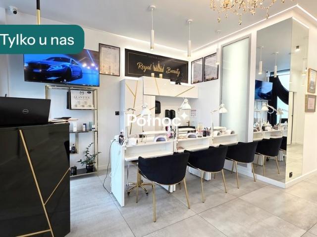 Lokal użytkowy 51 m² Parkitka Częstochowa z witrynami