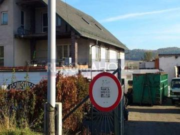 Na sprzedaż: duży obiekt 2200 m² z magazynami i mieszkaniem