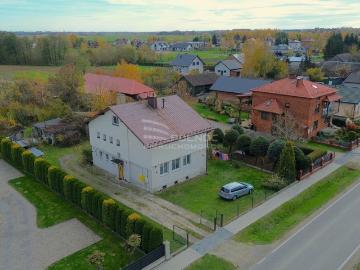 Przestronne 82,36 m² z garażem i działką w Czerminie