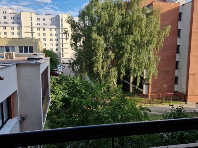 Czteropokojowe mieszkanie z balkonem w sercu Saskiej Kępy