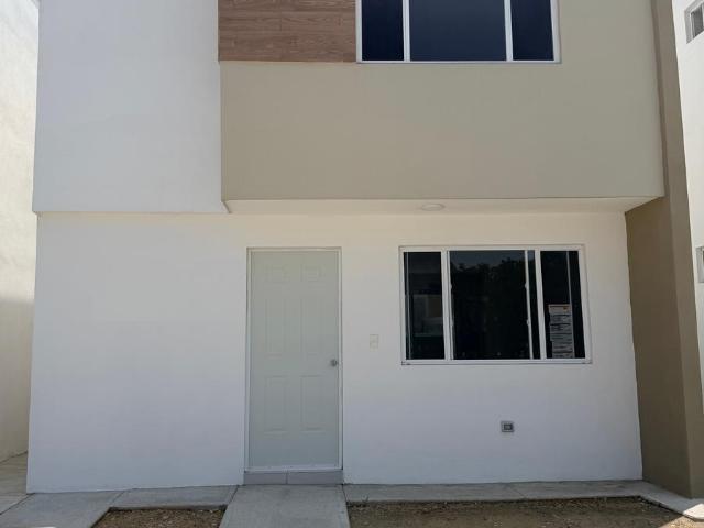 D028 Casa en Venta en Zona Valle Condesa, Ju?rez, NL
