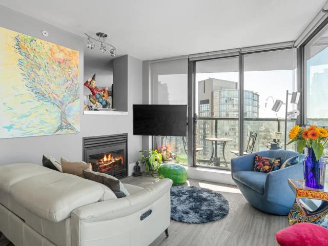 D19 Amazing views 1 bedroom in yaletown