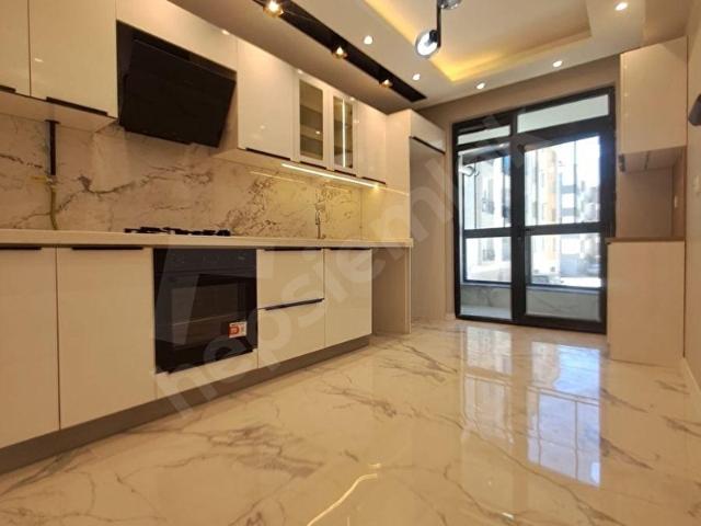 D336 SATILIK 3+1 128 M İSKANLI ANKASTRE + KOMBİ