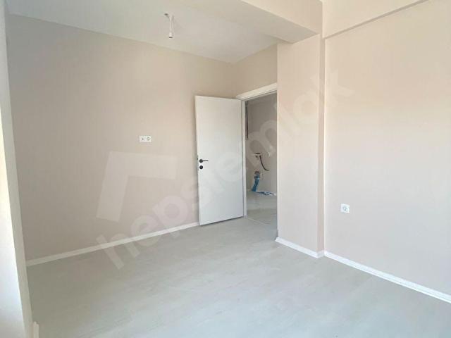 D373 SIFIR 2+0 APART 50 m2 3. KAT ZEMİNDEN ISITMALI