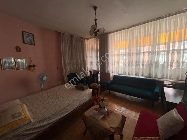 Dıalog Balvest'den Avluya&bandırma Cad.yakın Eşyalı Kiralık 3+1