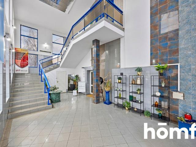 Kompleks biurowo magazynowy na sprzedaż w Dębicy