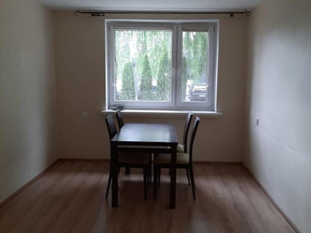 Do sprzedania jasne 2 pokojowe mieszkanie 37,4 m² w Dąbrowie Górniczej
