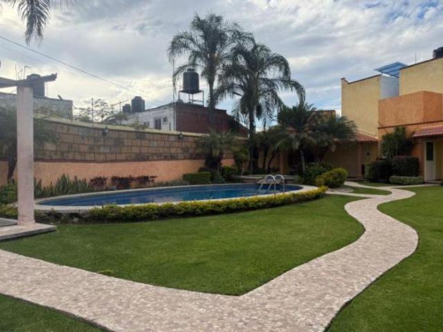 D Casa con 4 habitaciones de 117 m² en venta en Lomas de Jiutepec