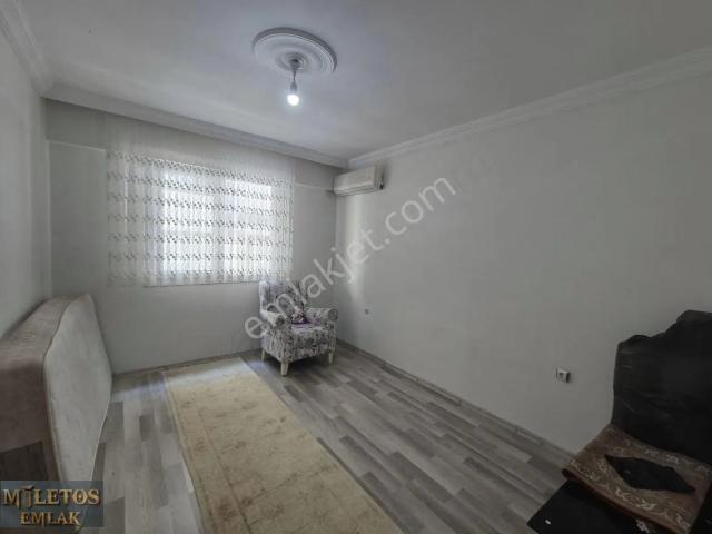 Dıdım Merkezde Satılık 3 + 1 Daıre Ayrı Mutfaklı