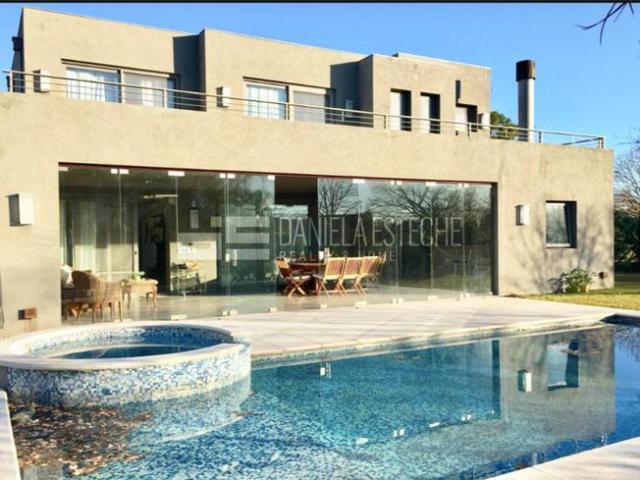 D. Esteche Realty