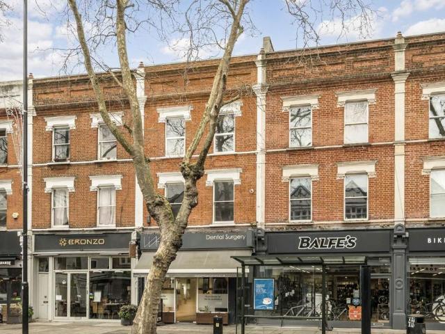 D Grande, 132 Chiswick High Road, London, W4 1PU, United Kingdom | 2 bed apartment for rent #138594977 | Rentberry