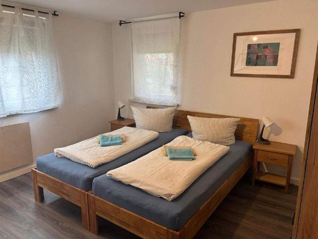 DÃRFLES * TERRASSE * Keller * Stellplatz * mÃ¶bliert im EG * Monteurwohnung