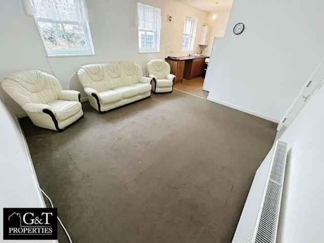 D St. James's Road, Dudley, DY1
