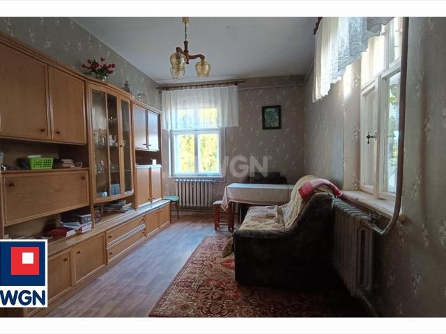 Dom z potencjałem do remontu, 7 pokoi, 203 m2