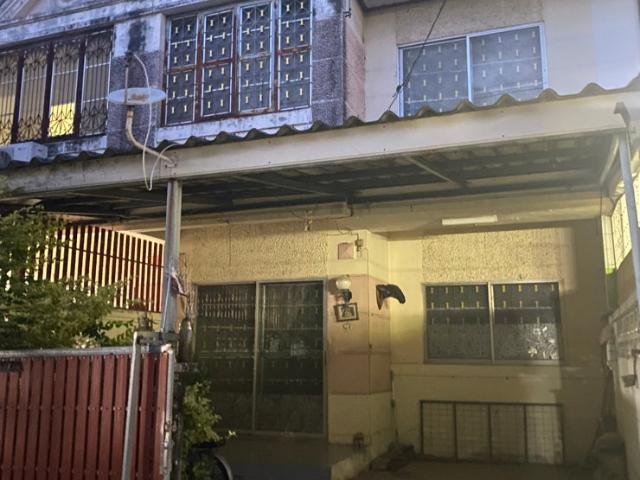 ด่วนขายบ้านทาวน์เฮาส์ต่ำกว่าราคาประเมิน2ชั้น21ตรว3Bedหน้าบ้านกว้าง 6 เมตร2 น้ำS156 1