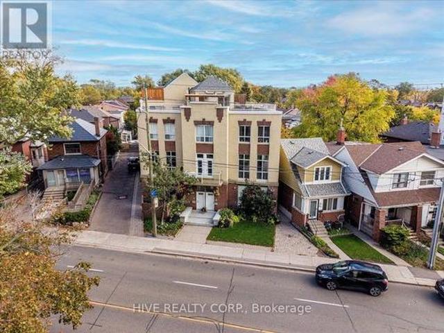 D 957 Broadview Avenue, Toronto, ON, M4K 2R5 townhouse for sale | Listing ID E13781 | Royal LePage