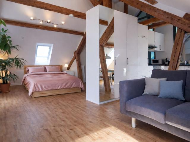 DA VINCI – Quiet penthouse filled with light