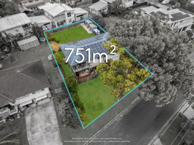 DA Approved Development Opportunity with Immediate Holding Income