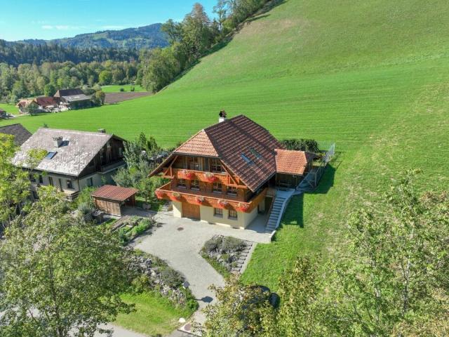 Da isch's no richtig ruhig und heimelig: 6½ Zimmer Landhaus im Emmental