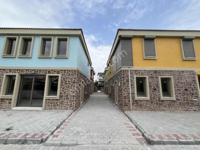 Dağlı !gayrimenkul'den|alaçatı|tasarım|modern&lüks|2+1|taş|yapı