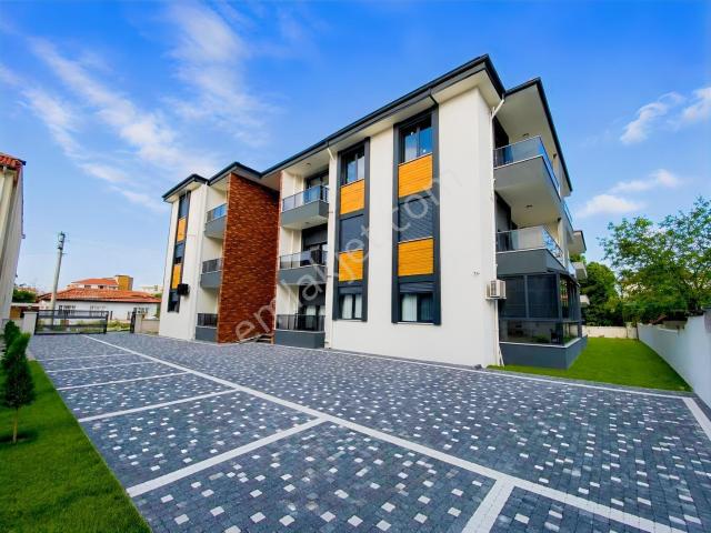 Dağlı !gayrimenkul'den|bahçe Kullanımlı|otoparklı|2+1|daire!