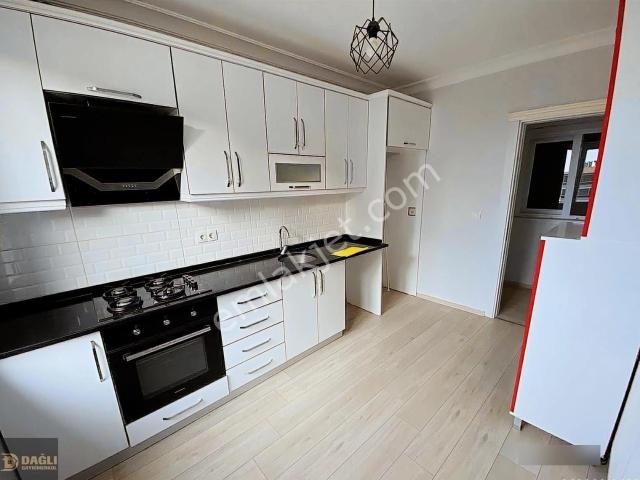 Dağlı !gayrimenkulden|cadde Üzeri|2+1|kaçmaz|fırsat!