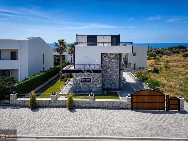 Dağlı Gayrimenkulden|denize Yakın|taş|mimarili|3+1|villa!