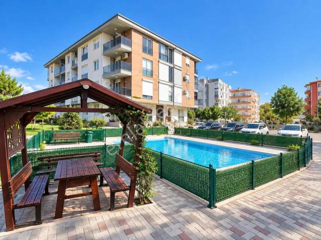 Dağlı Gayrimenkul'den|havuzlu|site|içi|geniş|2+1|eşyalı|daire!