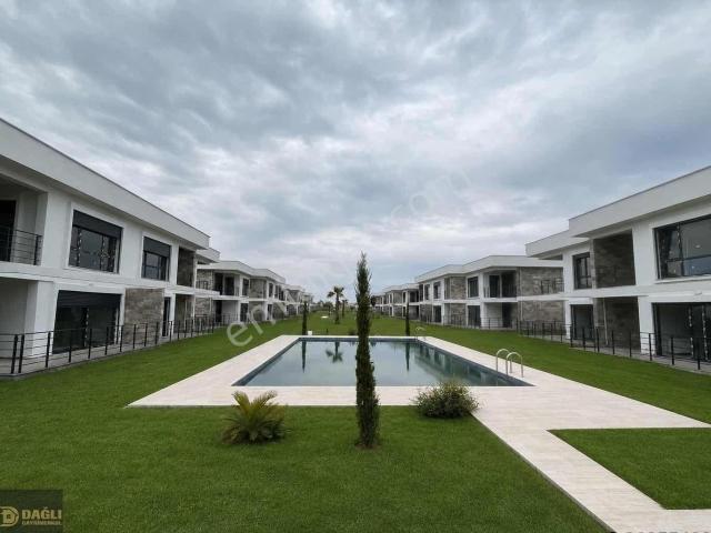 Dağlı Gayrimenkul'den|2+1|site|içi Havuzlu|klimalı| Sıfır|villa!