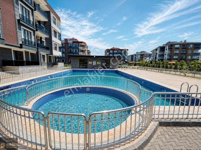 Dağlı Gayrimenkul'den|2+1|siteiçi Havuzlu|çift|banyo|kiralıık|!
