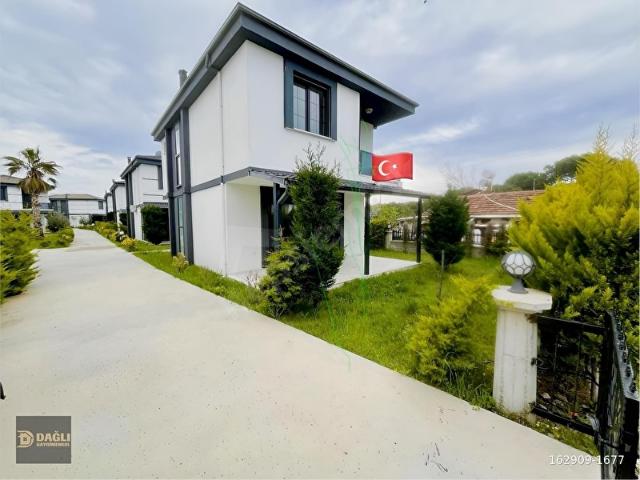DAĞLI GAYRİMENKUL'DEN 4+1 DENİZ MANZARALI SİTE İÇİ FIRSAT VİLLA