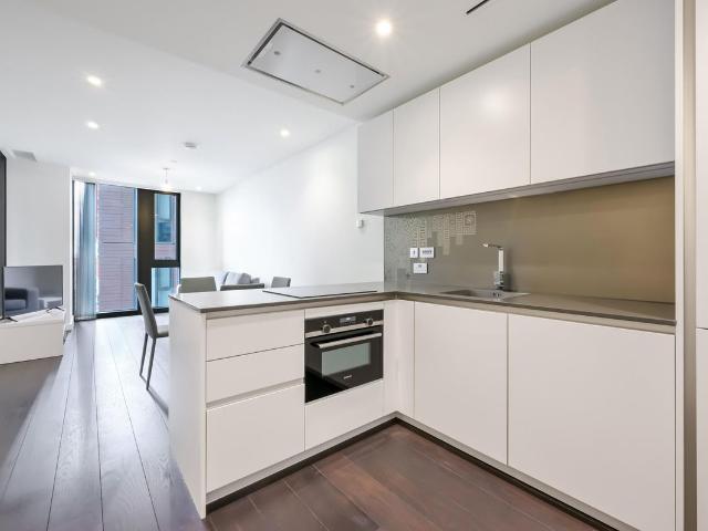 Damac Tower, Vauxhall, London SW8, 1 bed flat to rent, £3,250 pcm | PrimeLocation