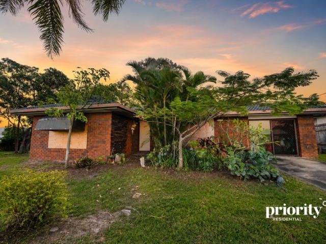 Damaged But Not Defeated A Rare Rebuild Opportunity on 678m²