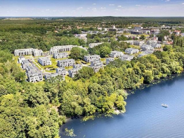 Dämeritzer Ufer helle Wohnung im Grünen und unmittelbarer Wassernähe