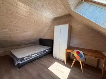 Damigny 61250 Location appartement 1 pièce t1 au dernier étage