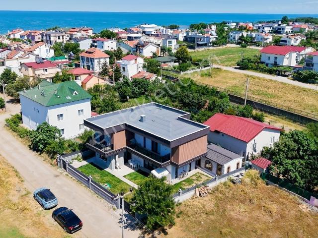 Damla Emlak Burhan Çatalçam Sahilde Satılık Lüks Eşyalı Villa