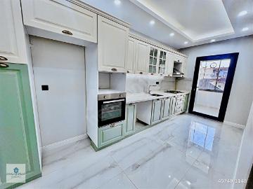 DAMLA EMLAK'TAN YEŞİLOVADA SATILIK SIFIR 4+2 185 M2 LÜKS DUBLEKS